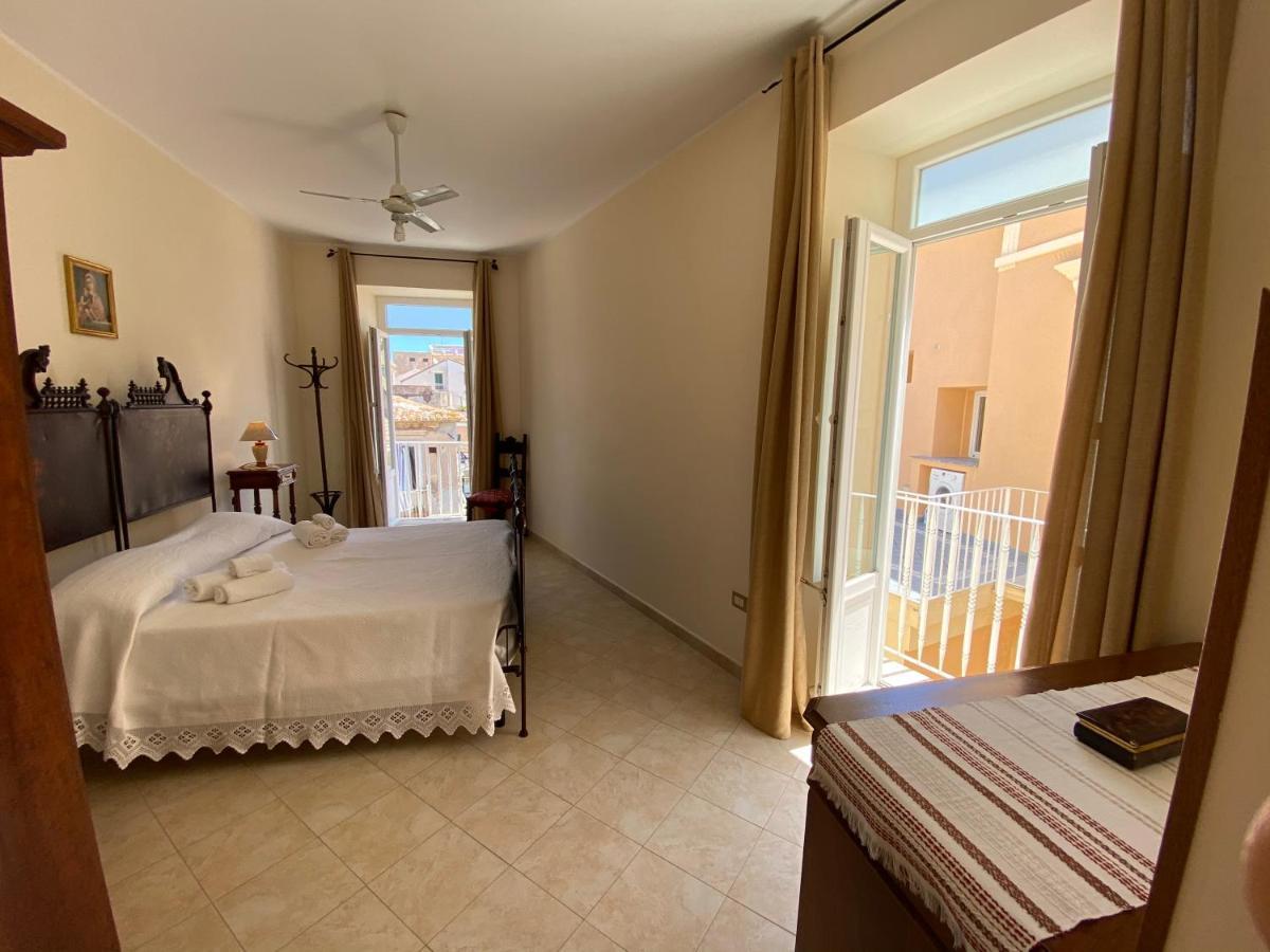 Affaccio Su Stromboli Apartment Tropea Exterior photo