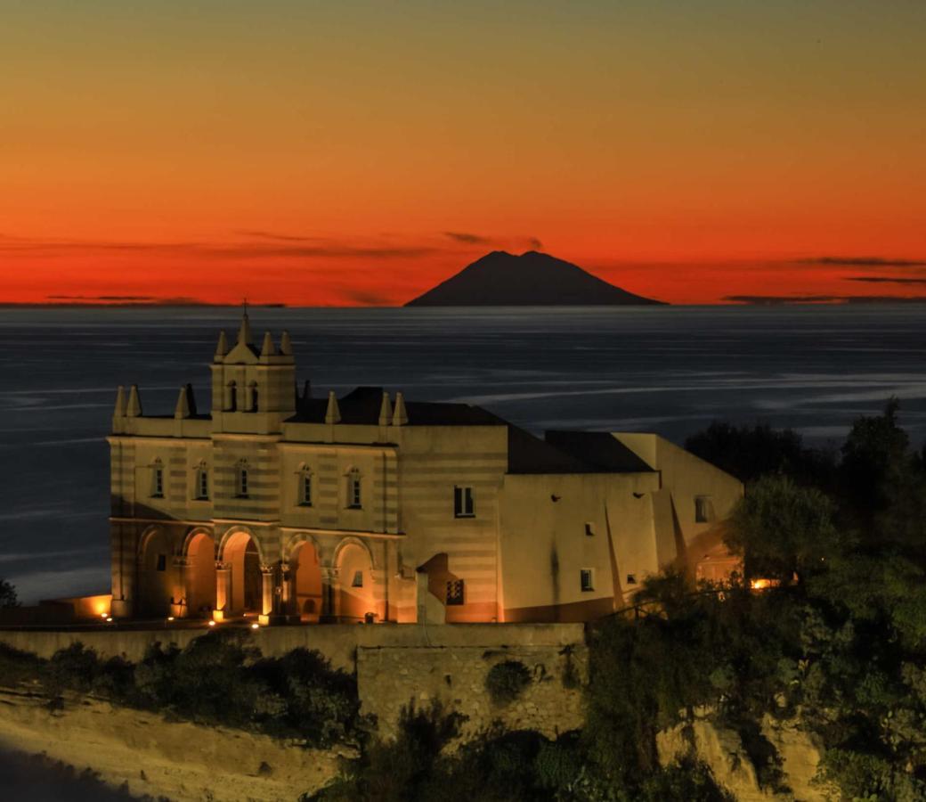 Affaccio Su Stromboli Apartment Tropea Exterior photo